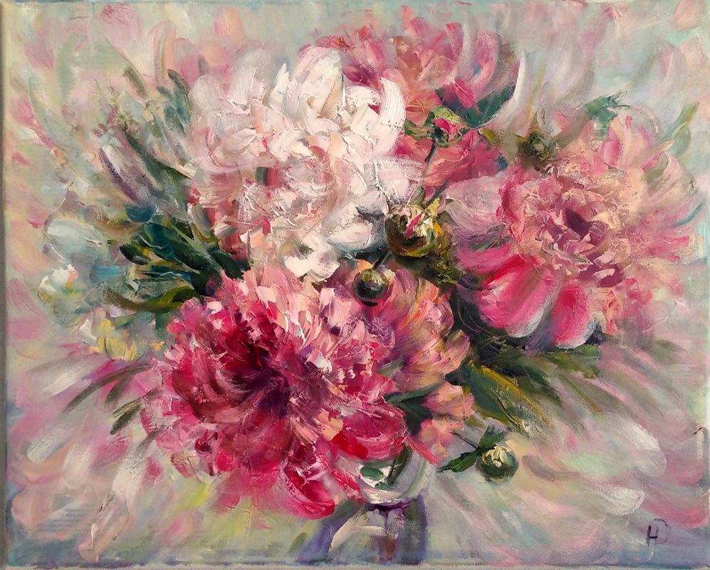 Букет пионов с фоном из лепестков ароматных цветов, 
 художник Нина Дивинская